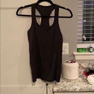 Lululemon black tank